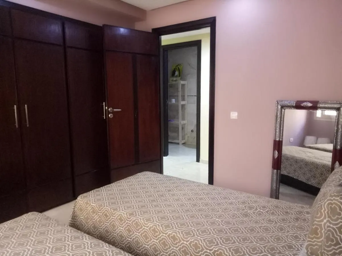 Apartment With Terrace Касабланка Марокко