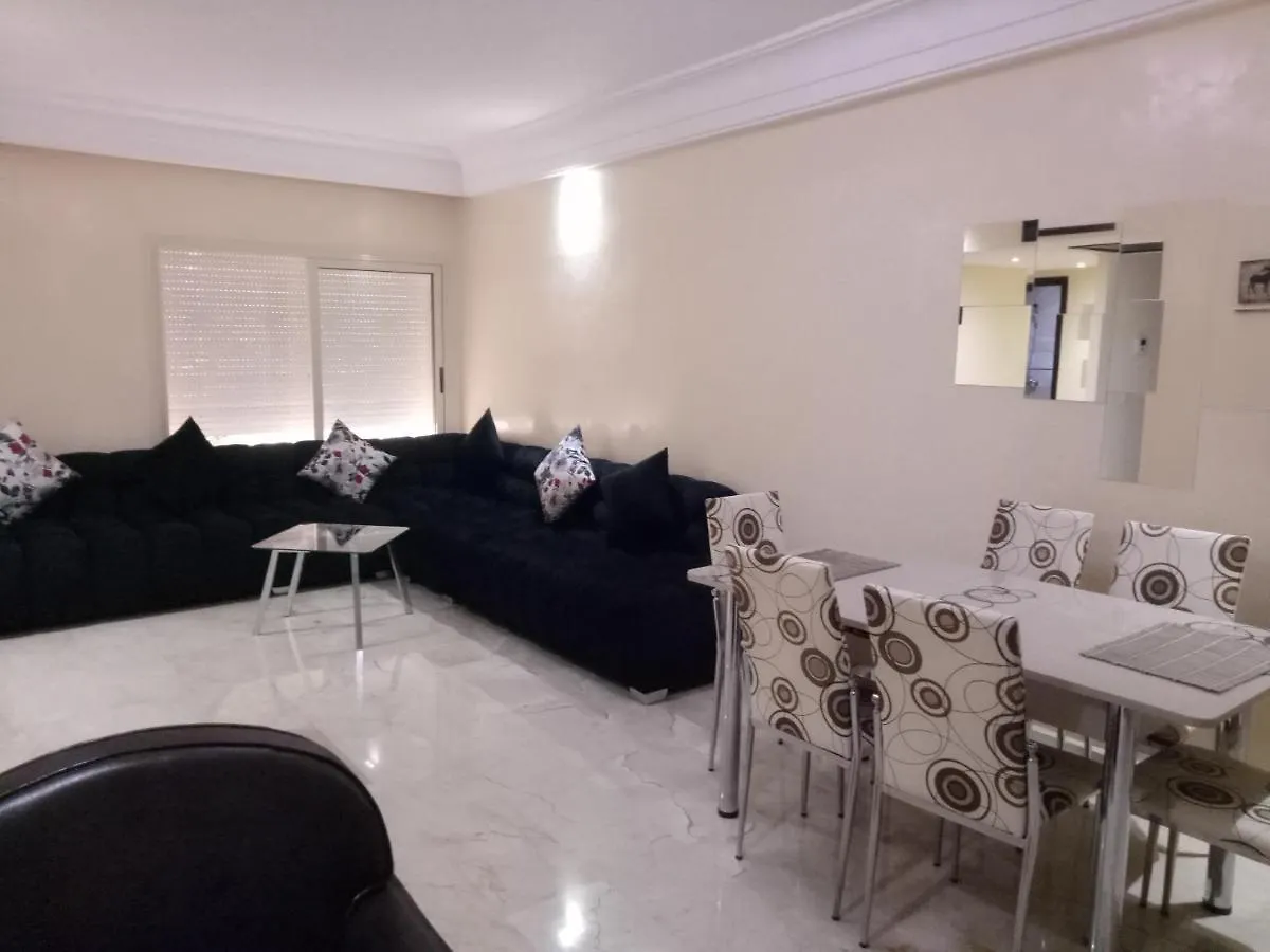 Apartment With Terrace Касабланка Марокко